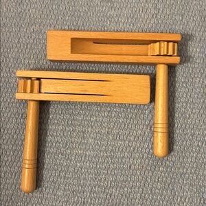 2 Pcs Traditional Mexican Matracas, Wooden Spinning Rattle Ratchet Noise Makers
